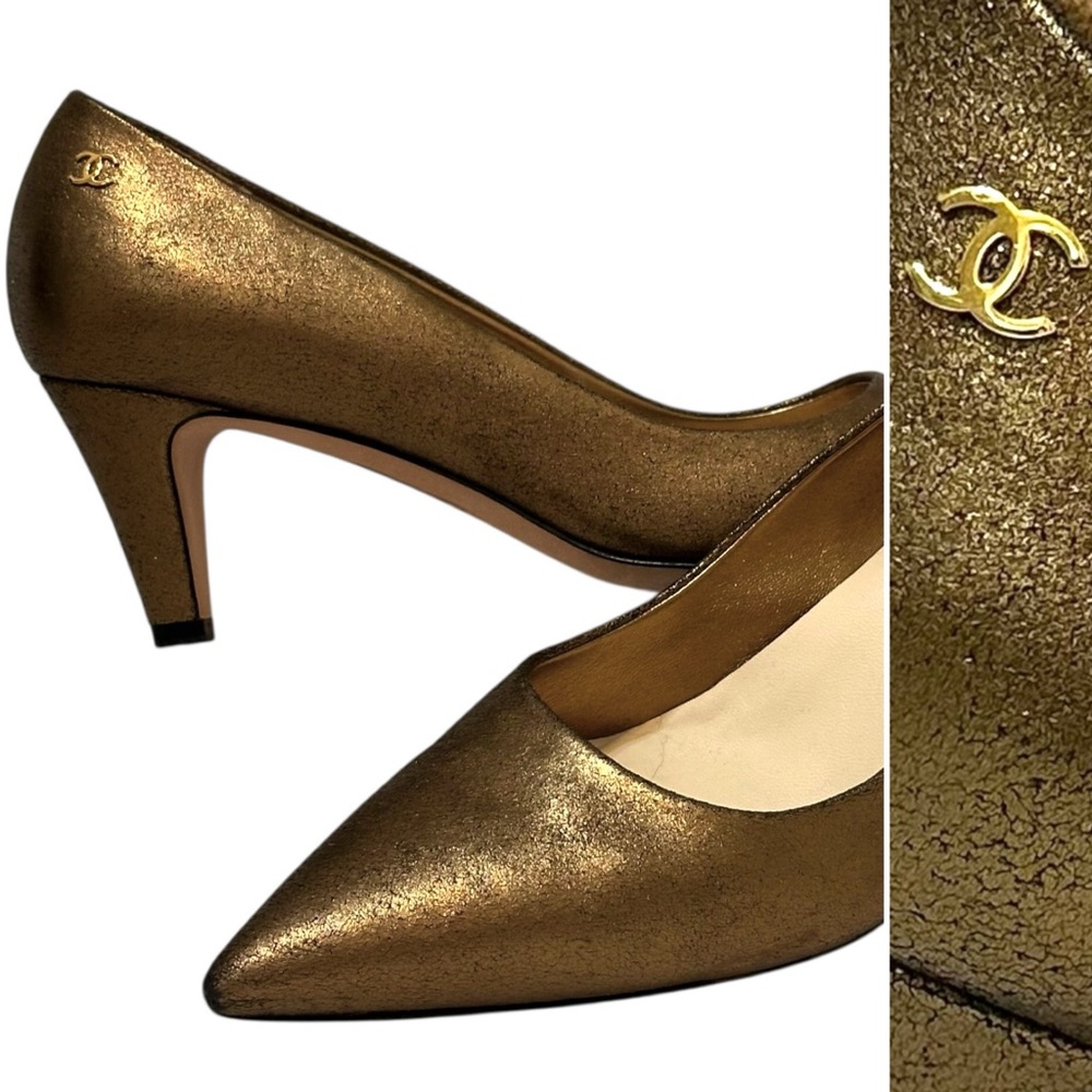 CHANEL CC Logo Metallic Bronze Gold Pointed Toe Pumps Low Heels 39 8.5 9